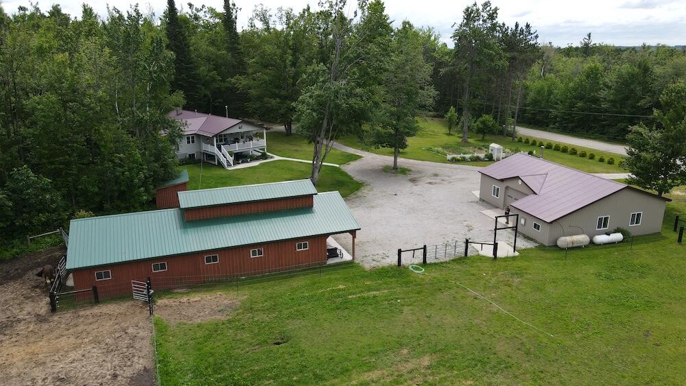 1692 N Galbraith Road Property Photo 1