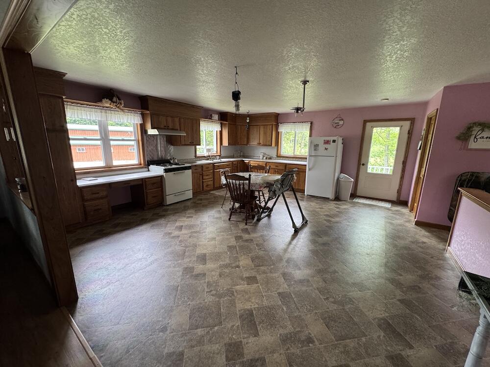 1692 N Galbraith Road Property Photo 42