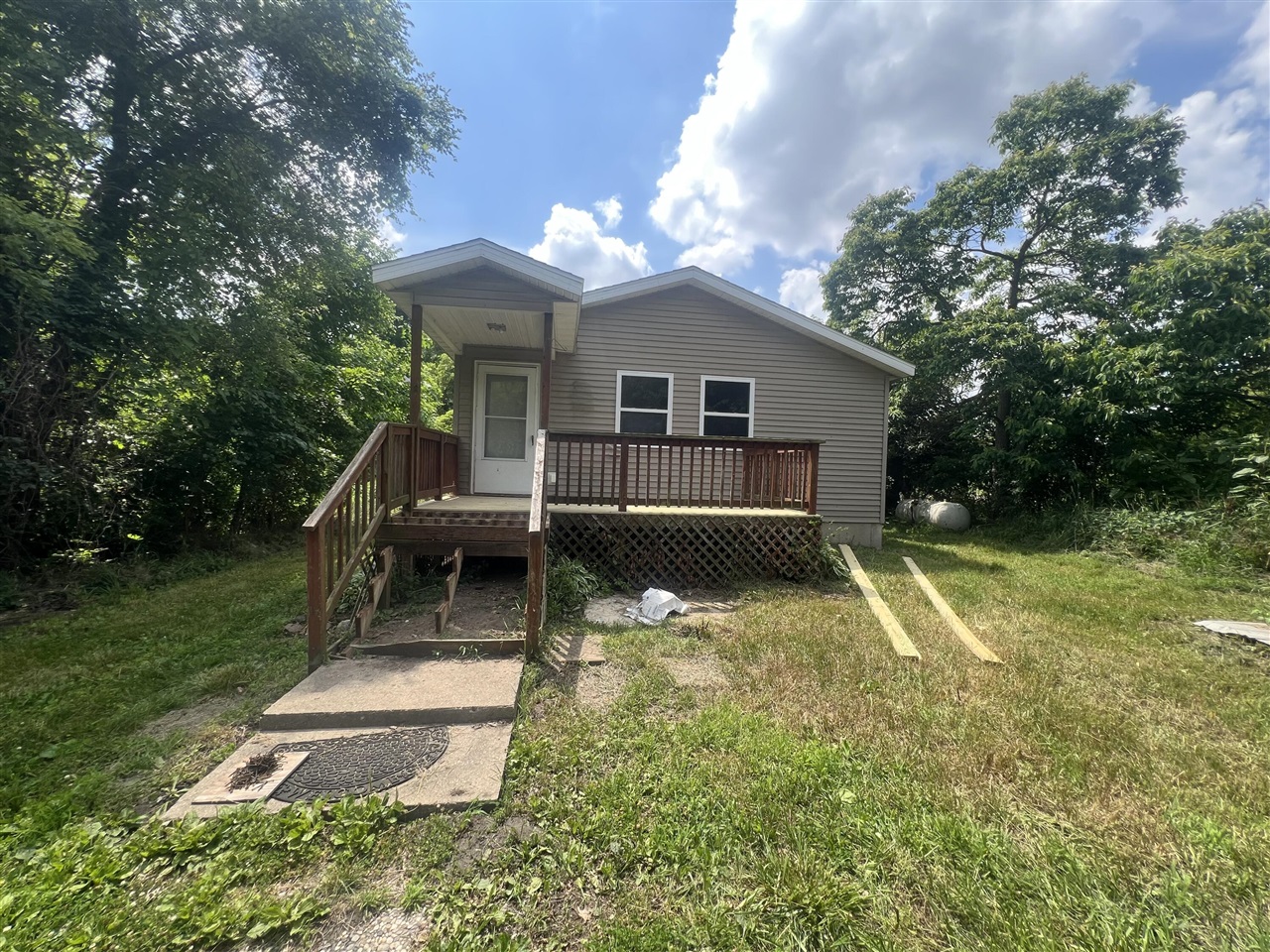 2117 E Jackson Drive Property Photo 19