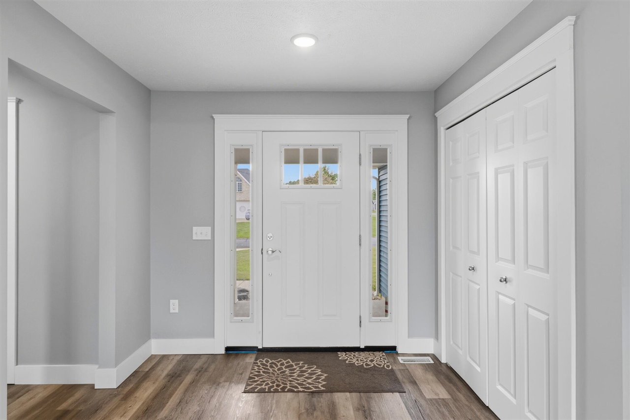 501 E Stoneridge Drive Property Photo 4