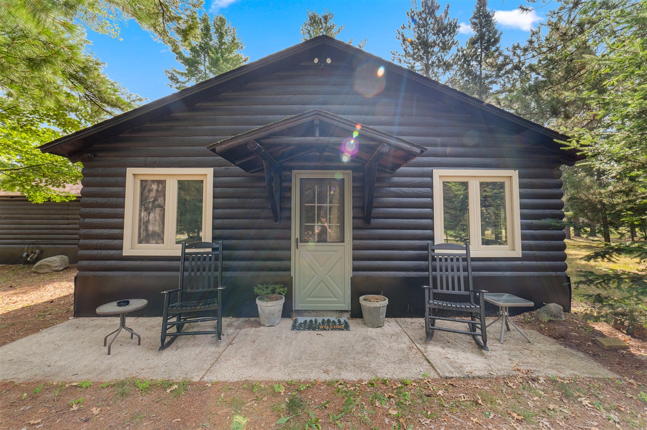 1880 Cherry Creek Trail Property Photo 1