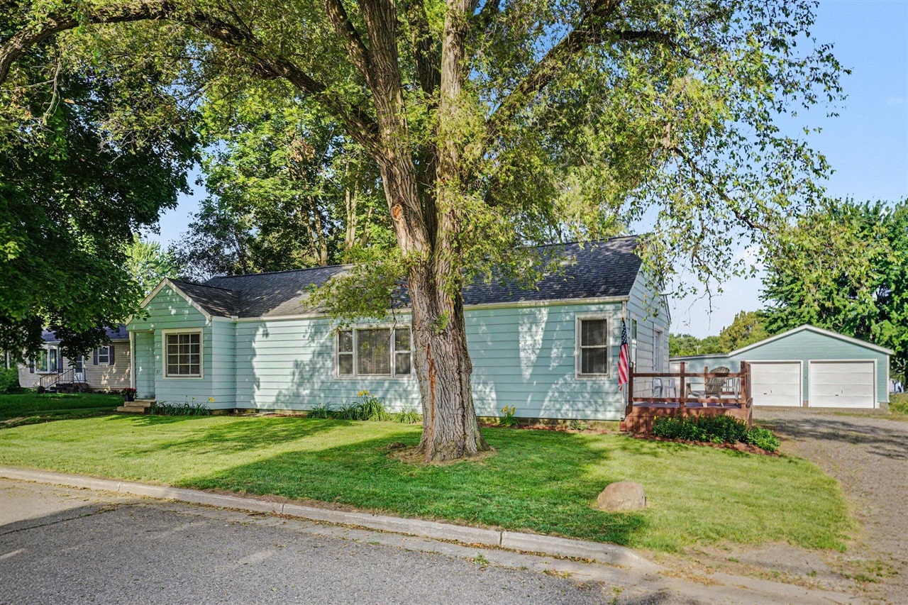 87 Avery Drive
