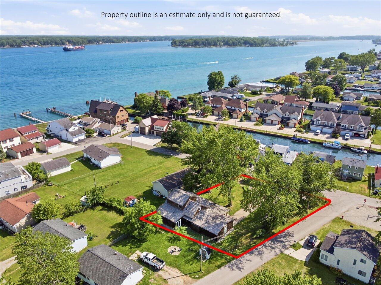 124 Roselawn Street Property Photo 2