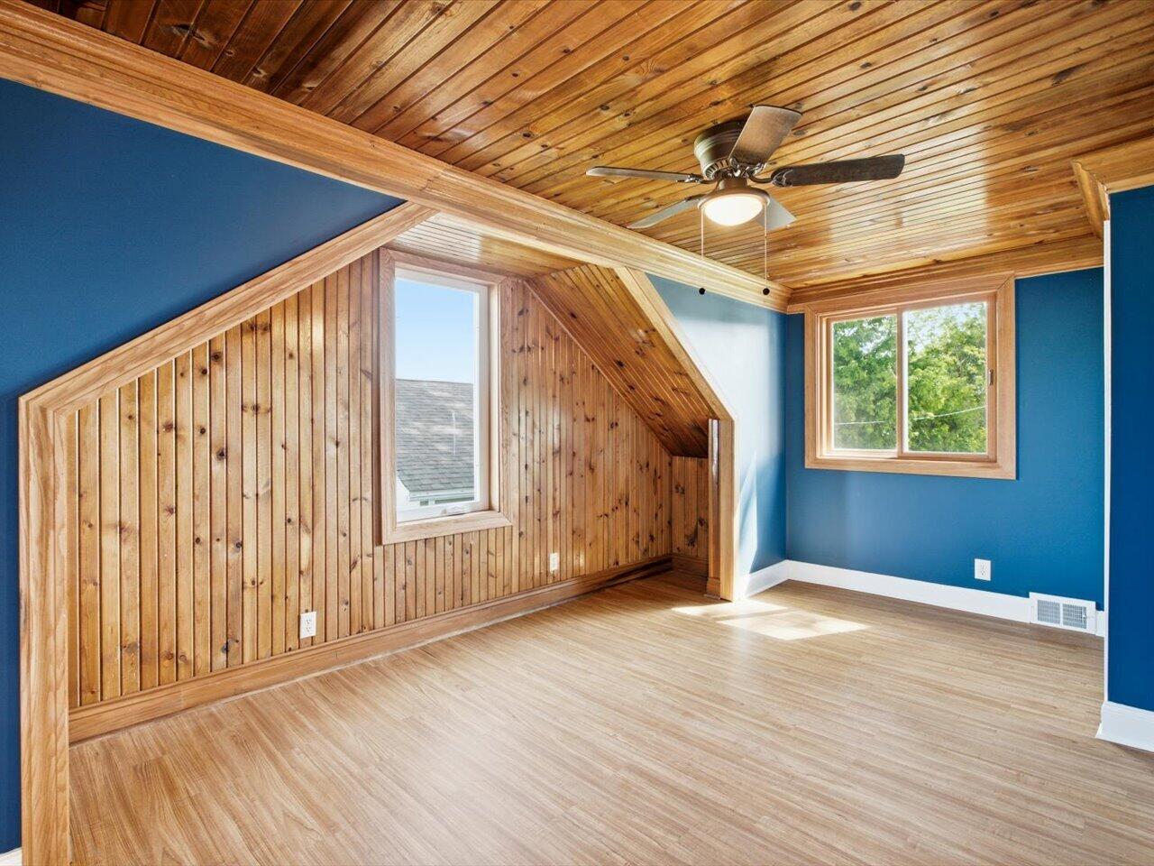 124 Roselawn Street Property Photo 17