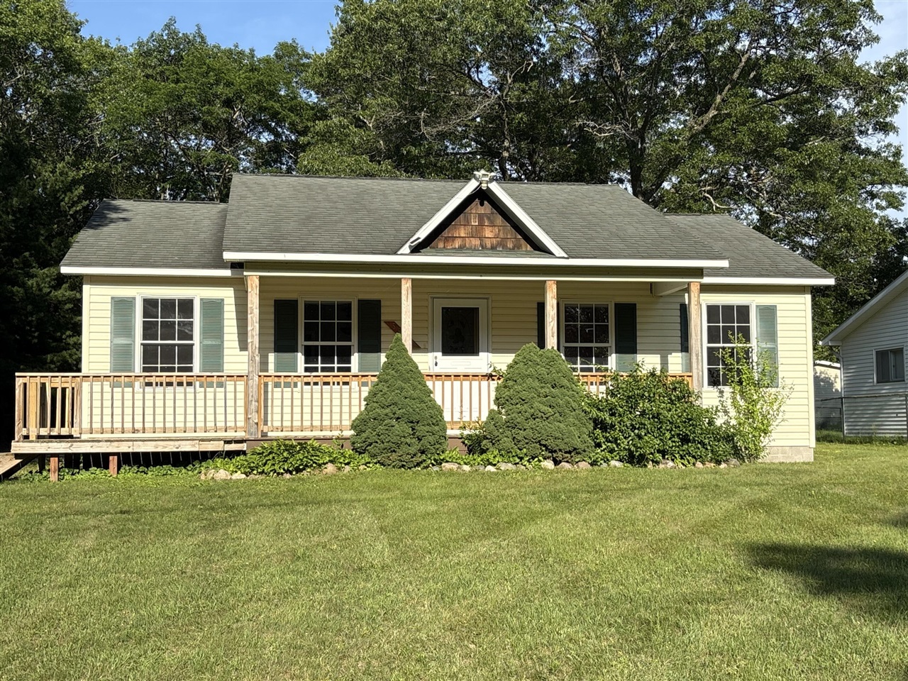 5520 Heather Street Property Photo 1