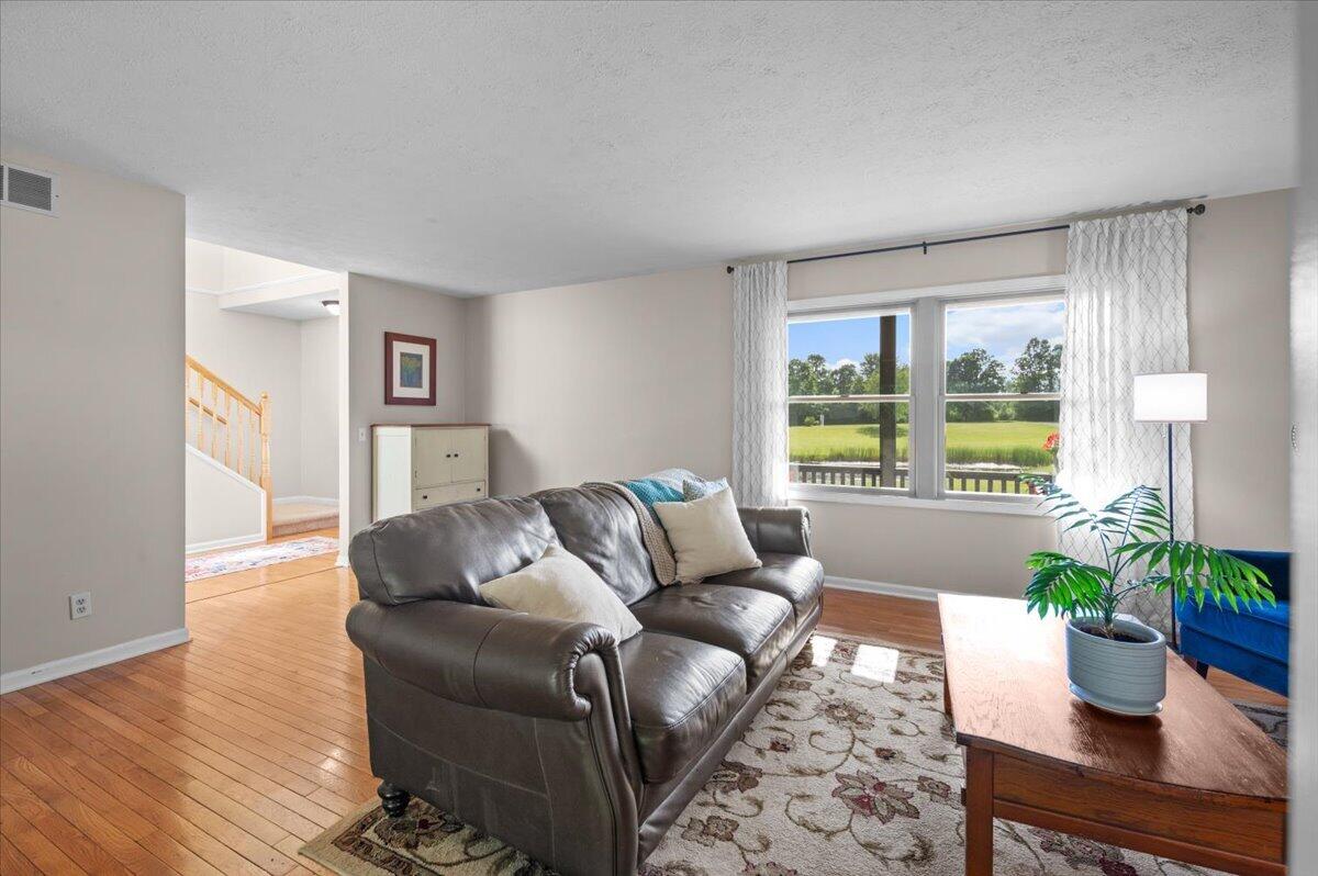 16005 Sheridan Road Property Photo 3