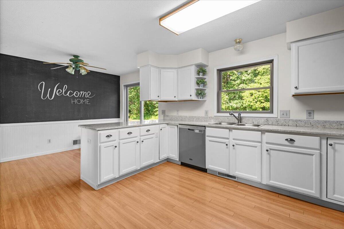 16005 Sheridan Road Property Photo 7
