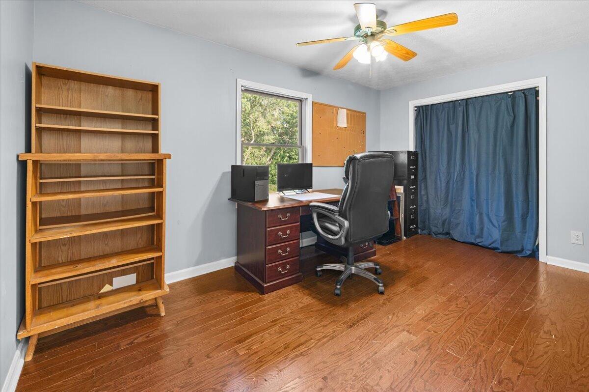 16005 Sheridan Road Property Photo 24