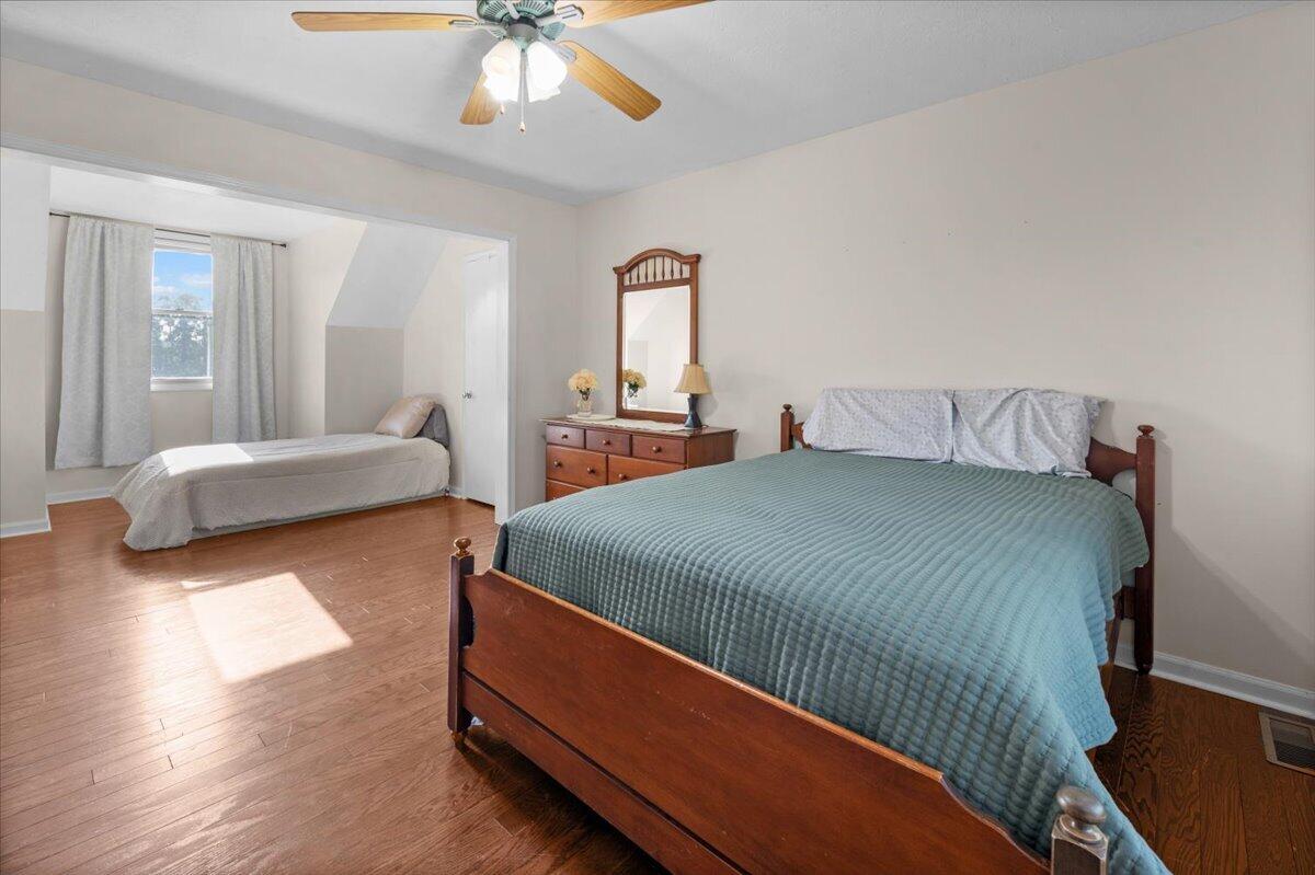 16005 Sheridan Road Property Photo 27