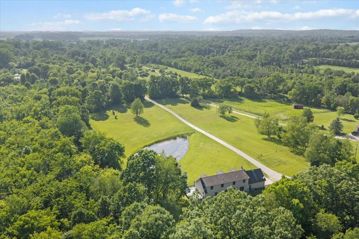 16005 Sheridan Road Property Photo 44