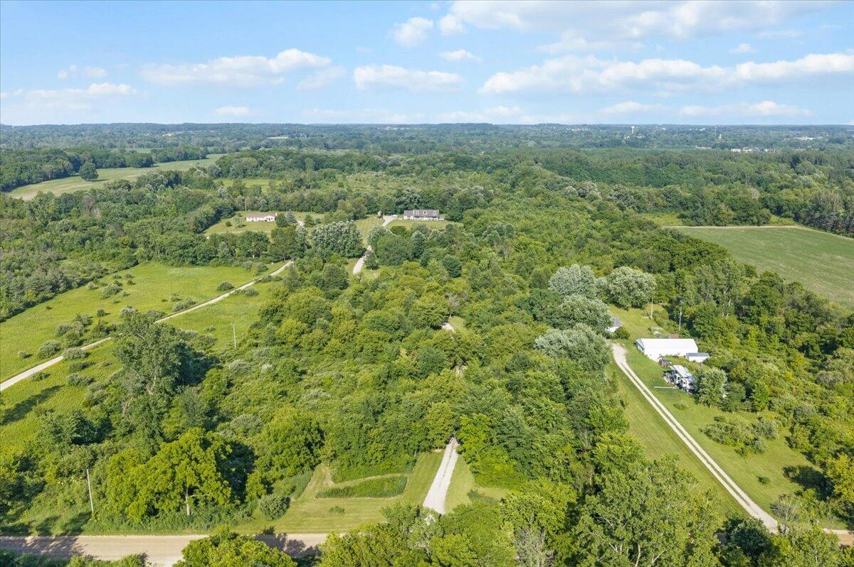 16005 Sheridan Road Property Photo 45