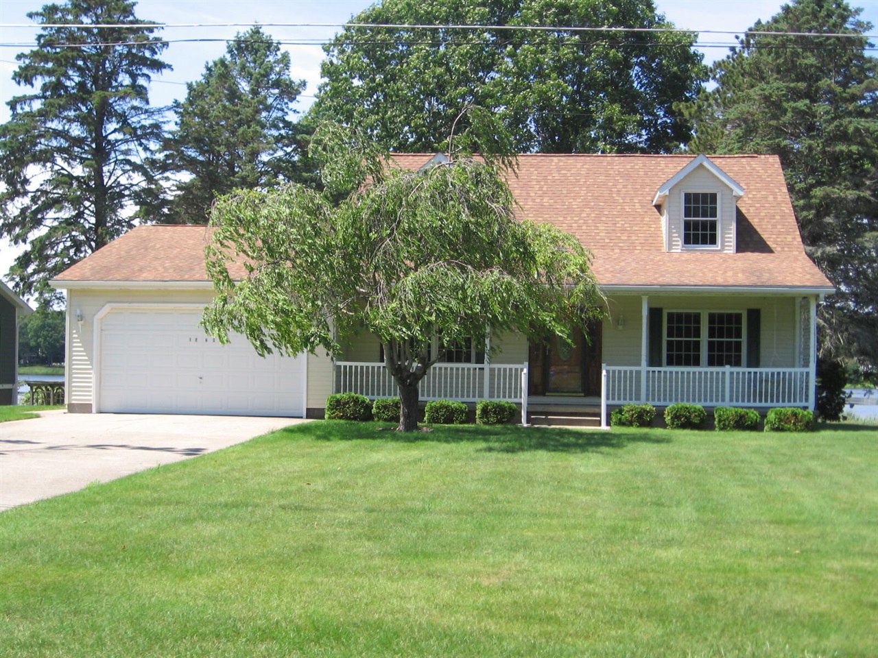 1529 N Betty Avenue Property Photo 1
