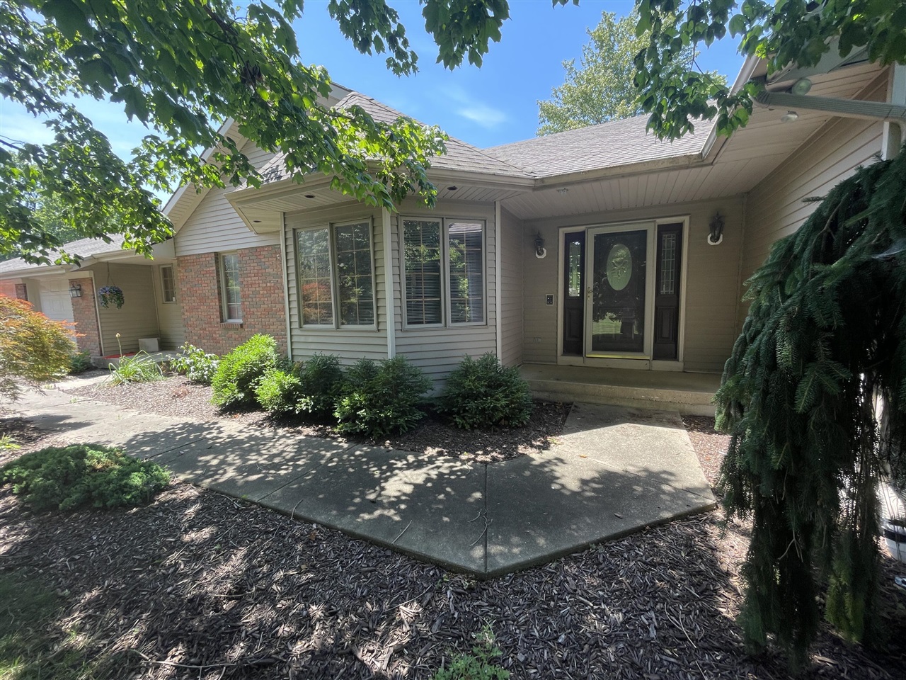 8335 Byron Garden Drive Property Photo 1
