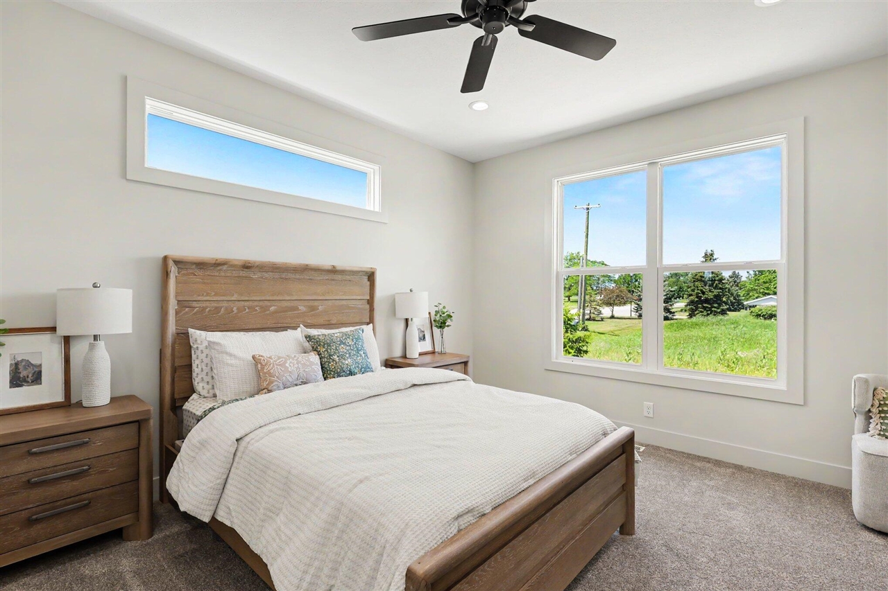 9585 Fields Drive Property Photo 13
