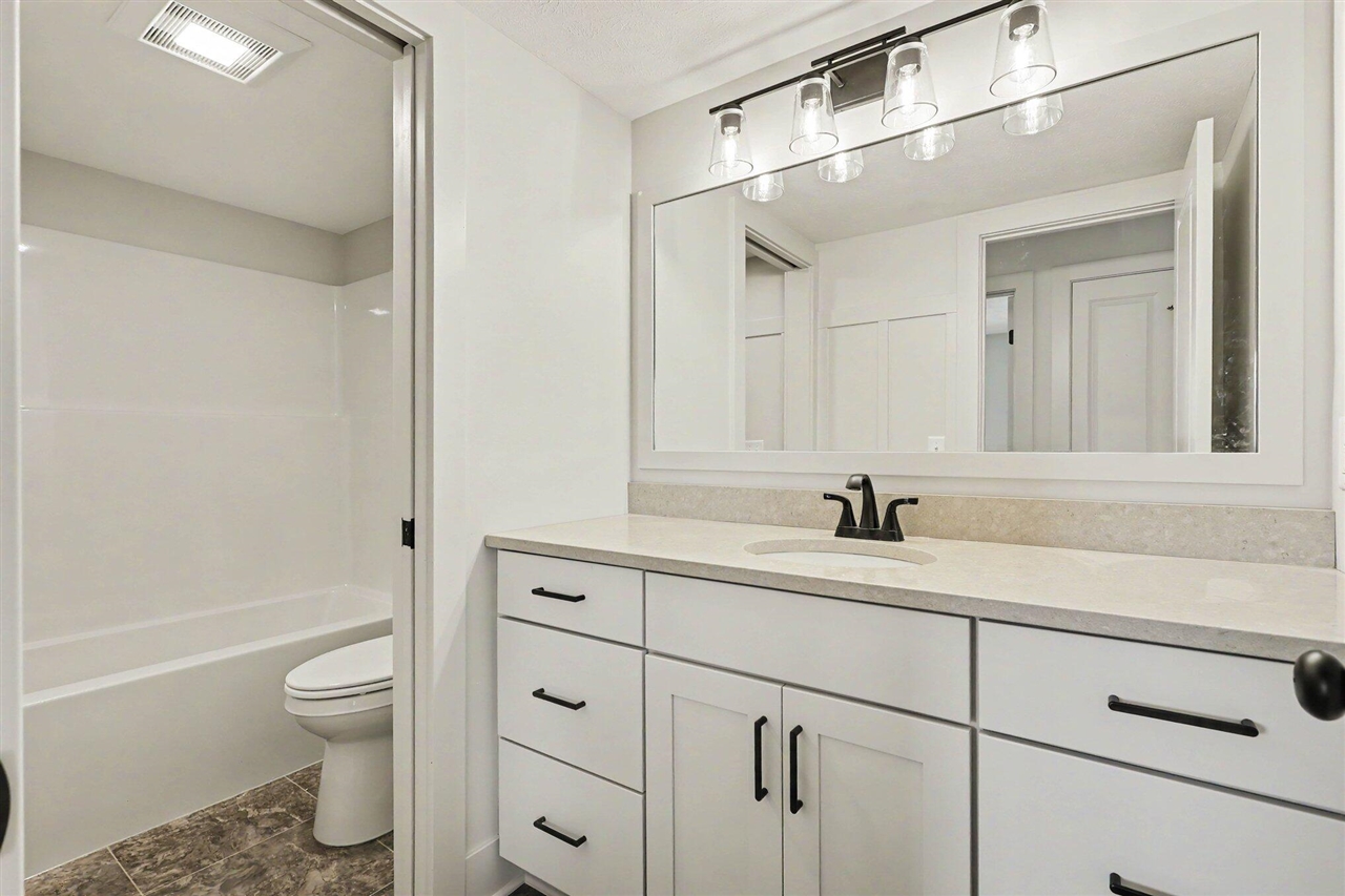 9585 Fields Drive Property Photo 19