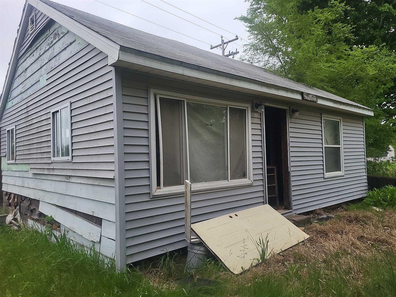 5971 Baseline Road Property Photo 1