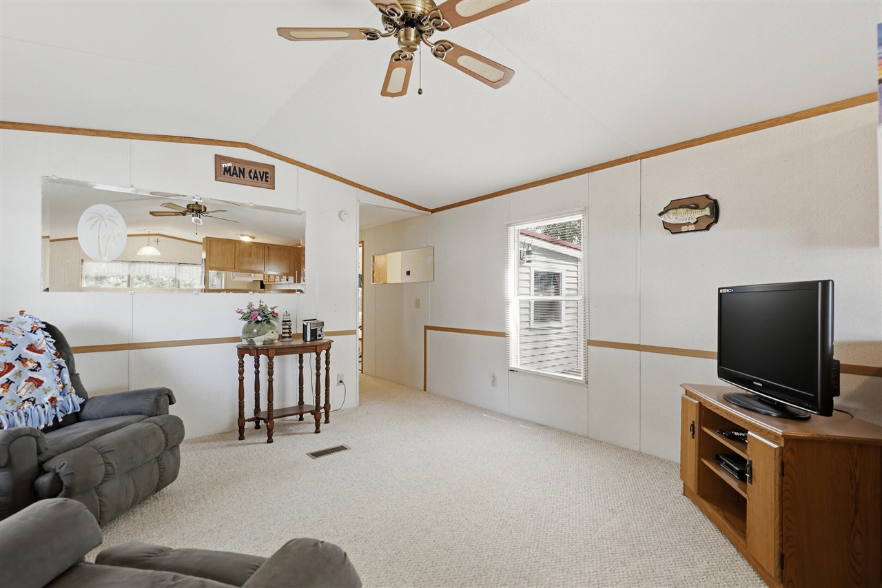 3473 N Shore Drive Property Photo 15