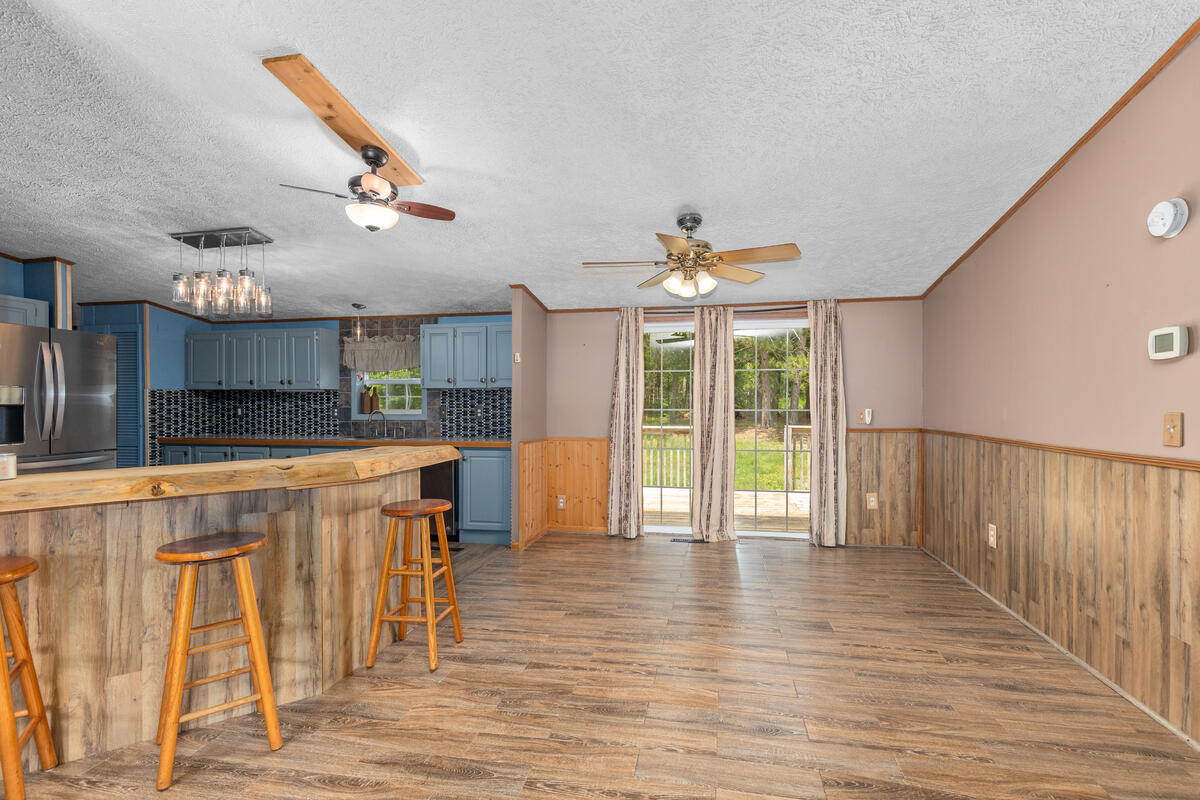 18720 Stonehouse Road Property Photo 7