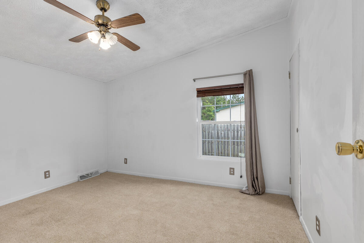 18720 Stonehouse Road Property Photo 15