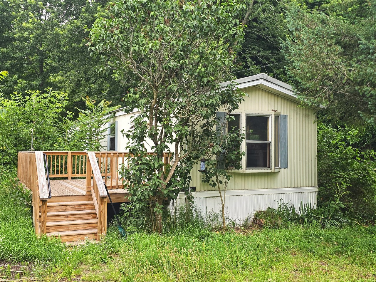 123 Sessions Road Property Photo 1