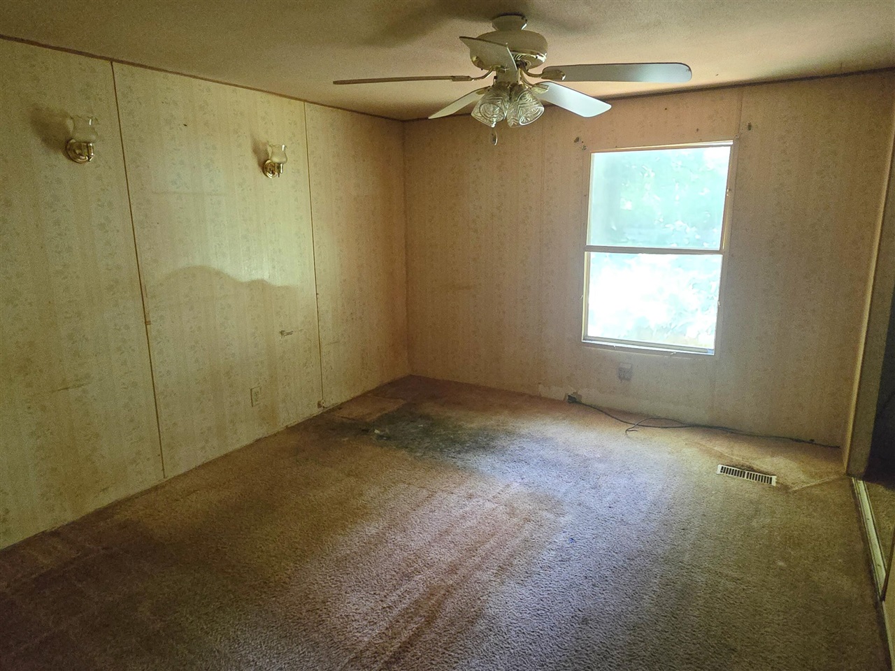 123 Sessions Road Property Photo 9