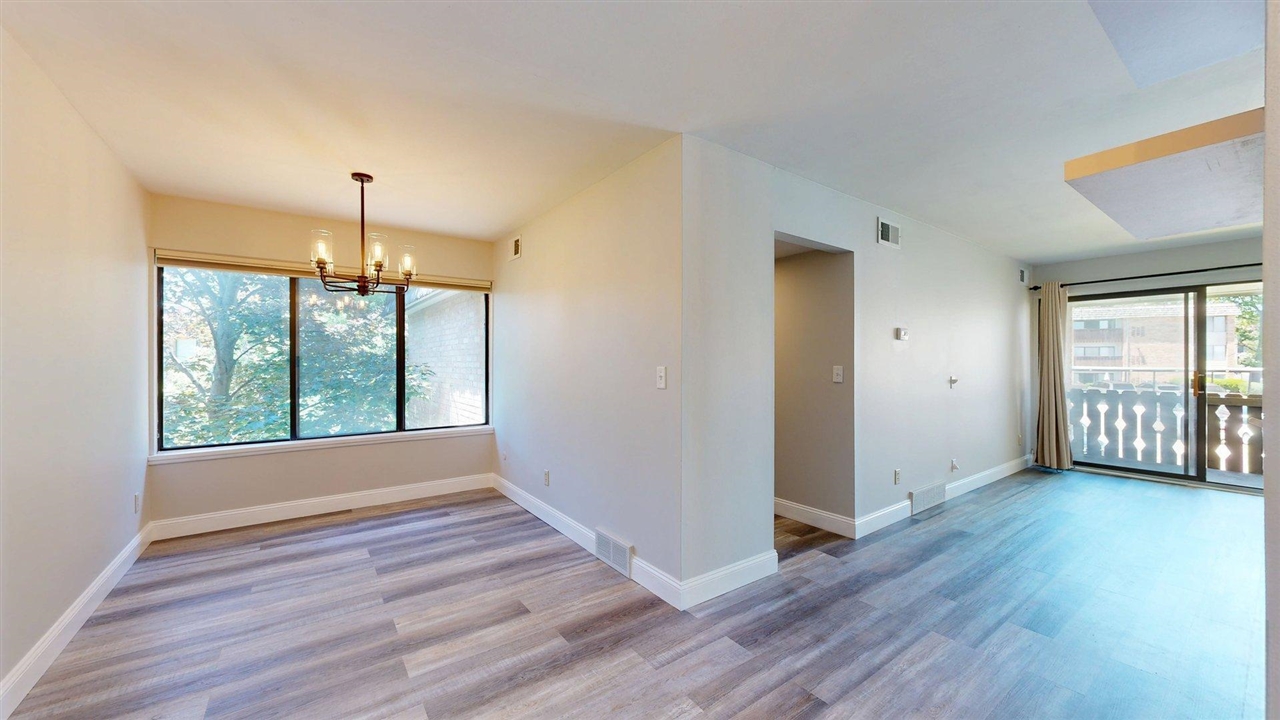 2108 Pauline Boulevard Property Photo 5