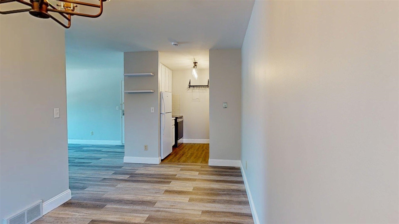 2108 Pauline Boulevard Property Photo 6