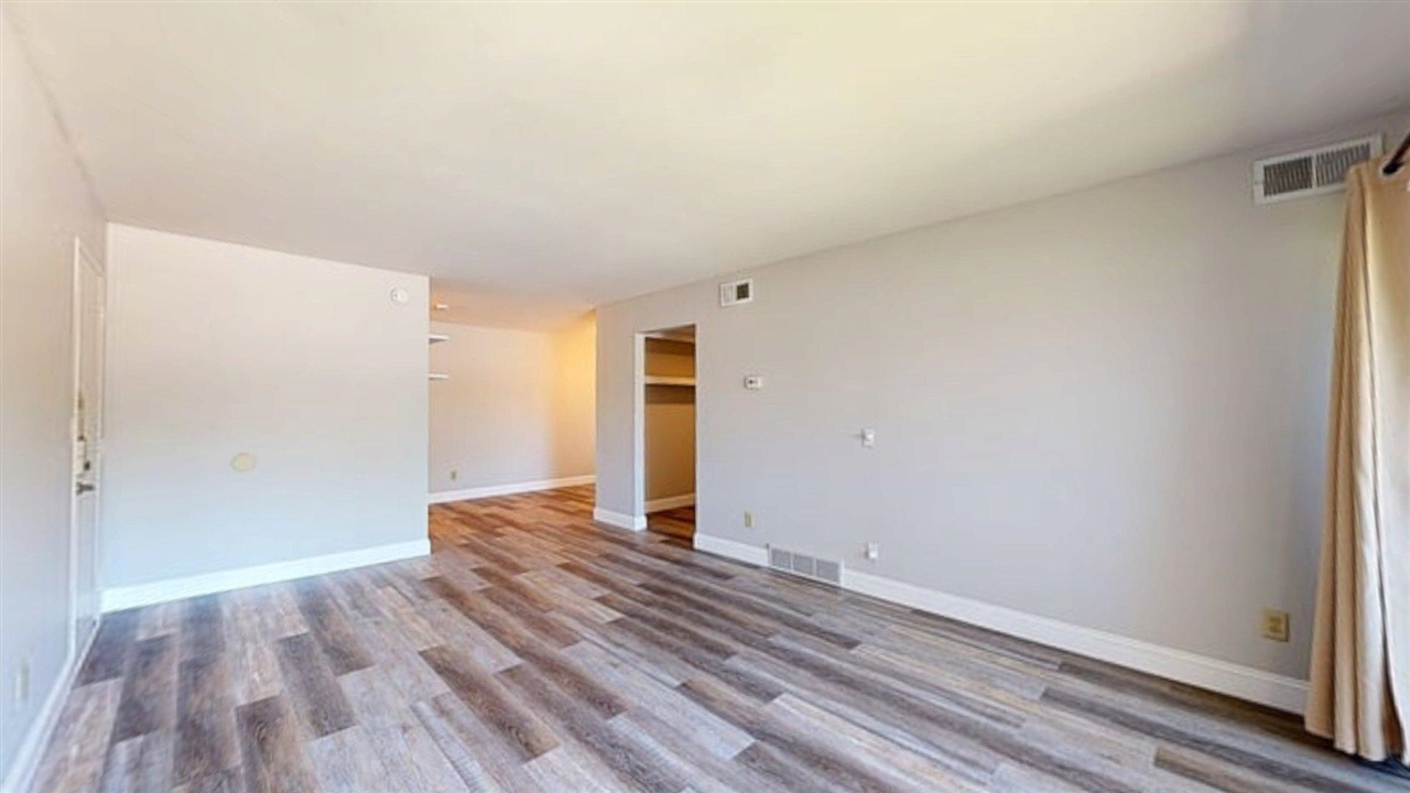 2108 Pauline Boulevard Property Photo 8