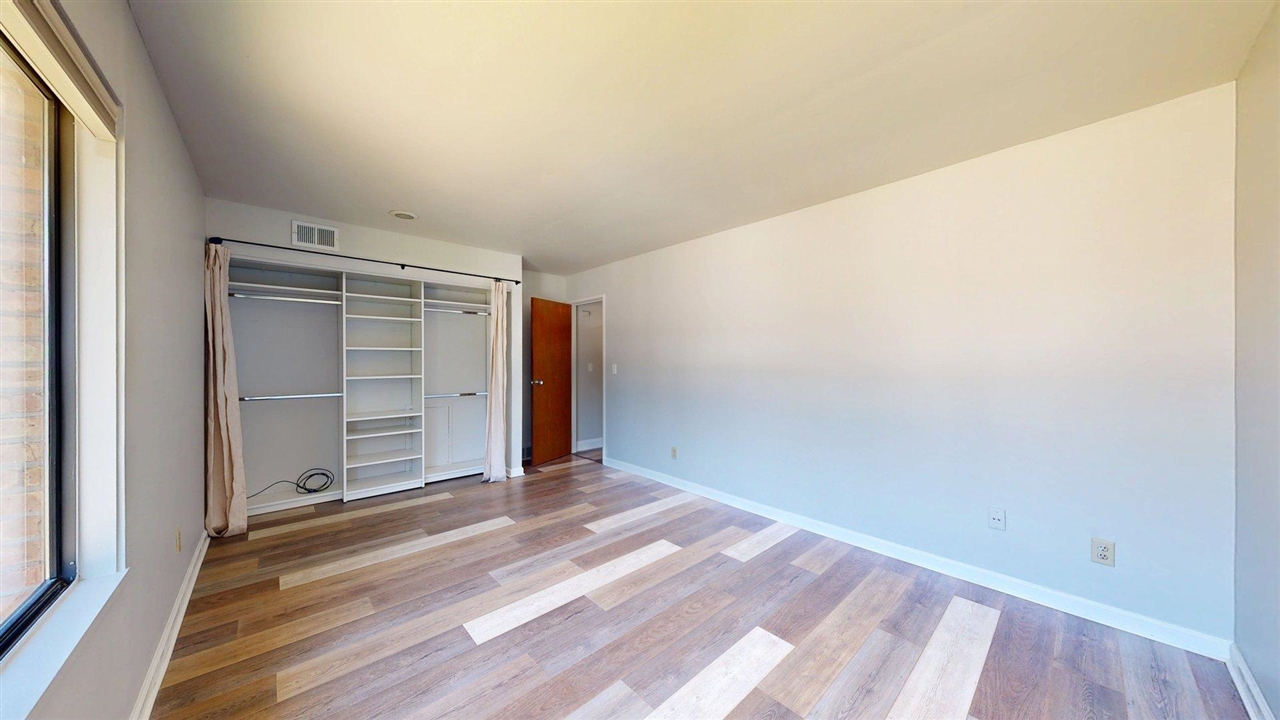2108 Pauline Boulevard Property Photo 17