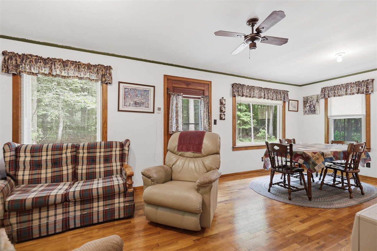 7 E Johnson Road Property Photo 18