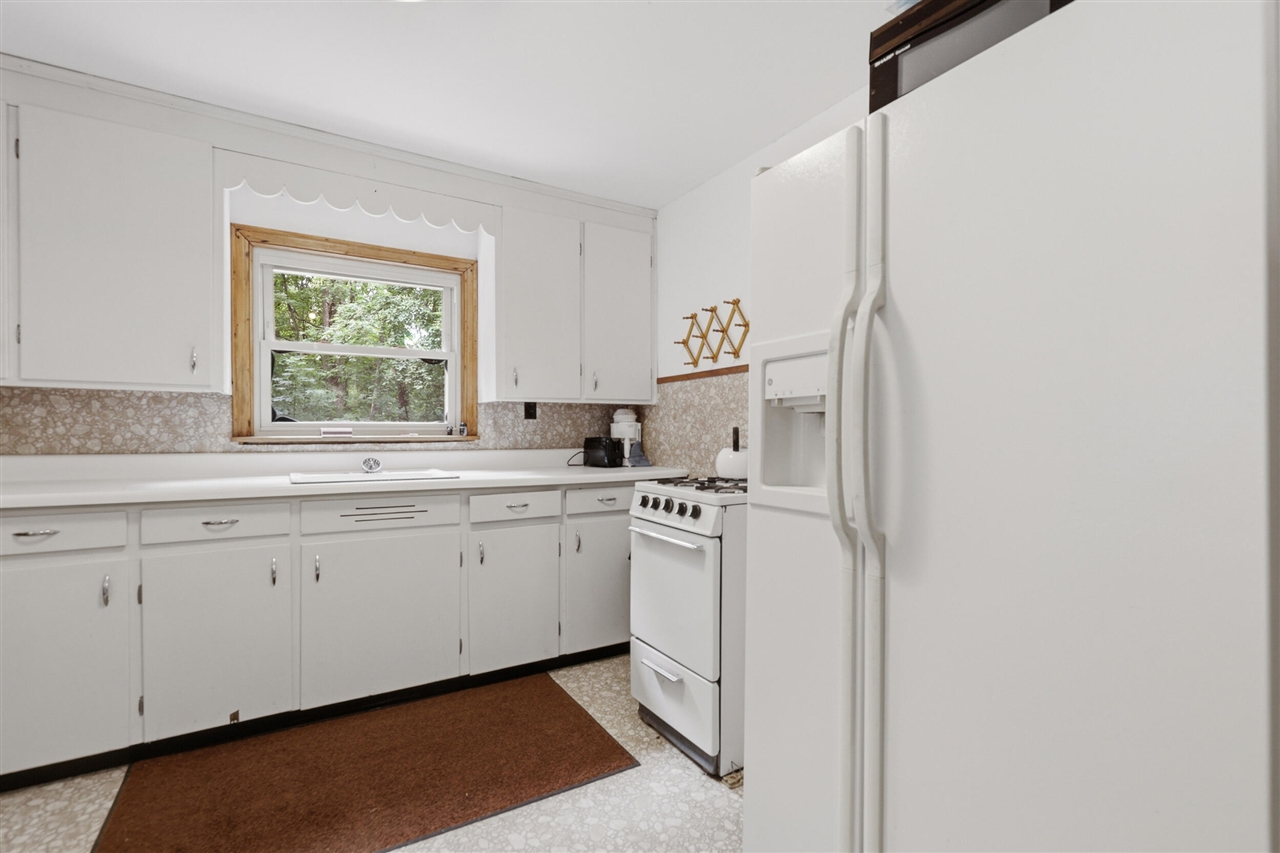 7 E Johnson Road Property Photo 22