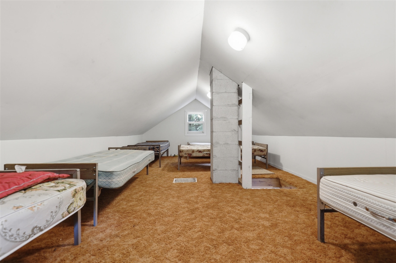 7 E Johnson Road Property Photo 24
