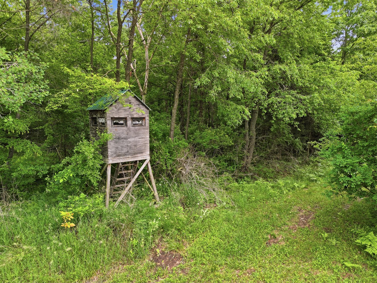7 E Johnson Road Property Photo 27