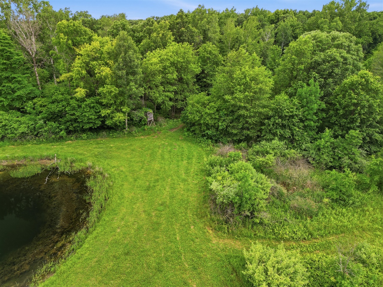 7 E Johnson Road Property Photo 28