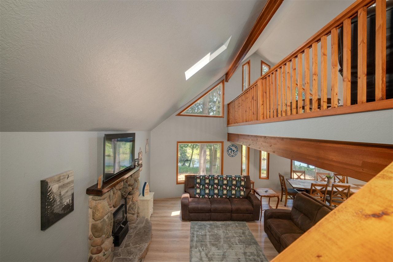 6954 Aarwood Property Photo 10