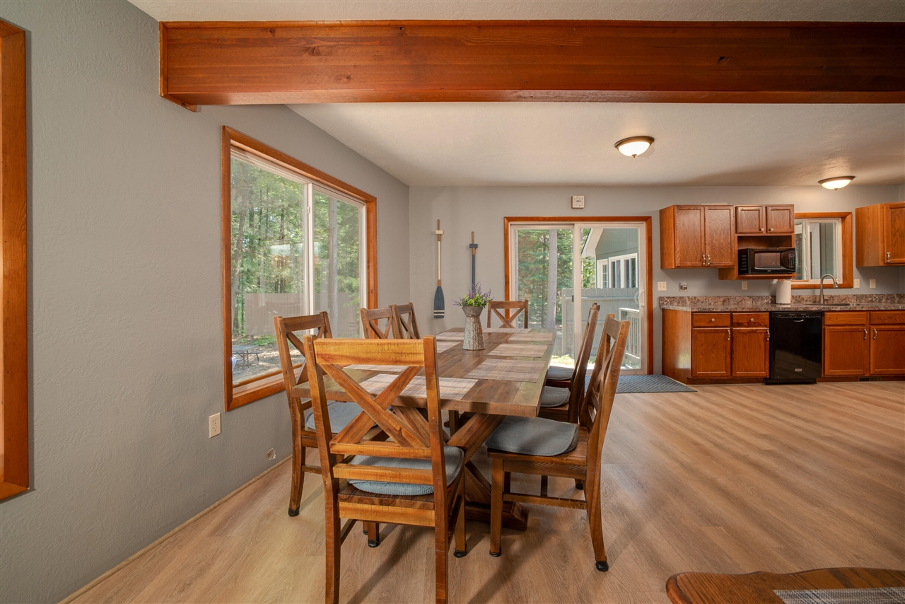 6954 Aarwood Property Photo 12