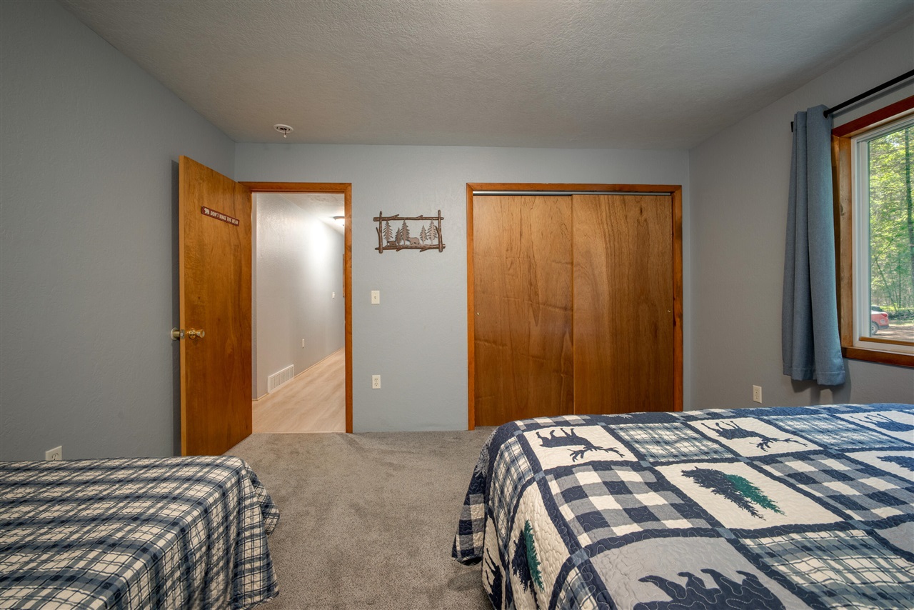6954 Aarwood Property Photo 24