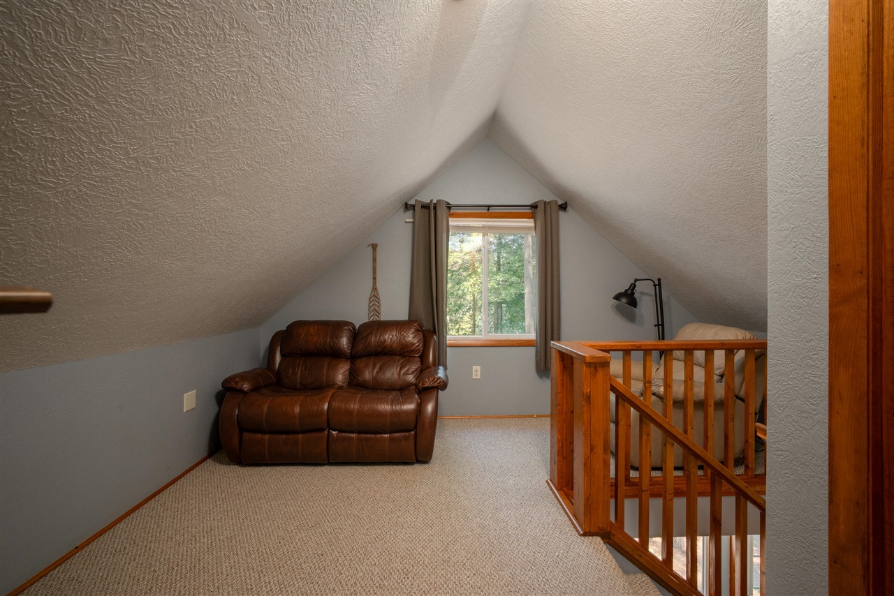 6954 Aarwood Property Photo 32