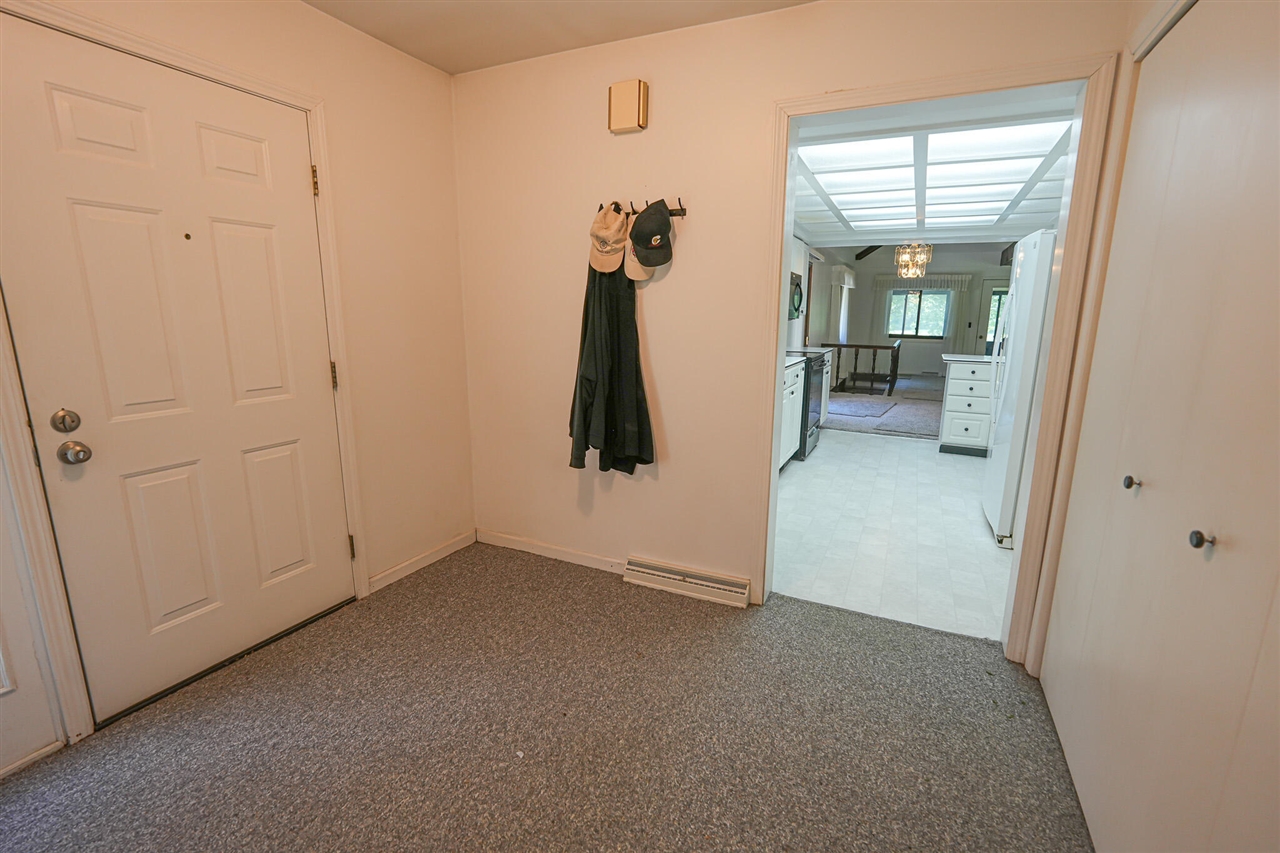 9411 Maple Hill Road Property Photo 6