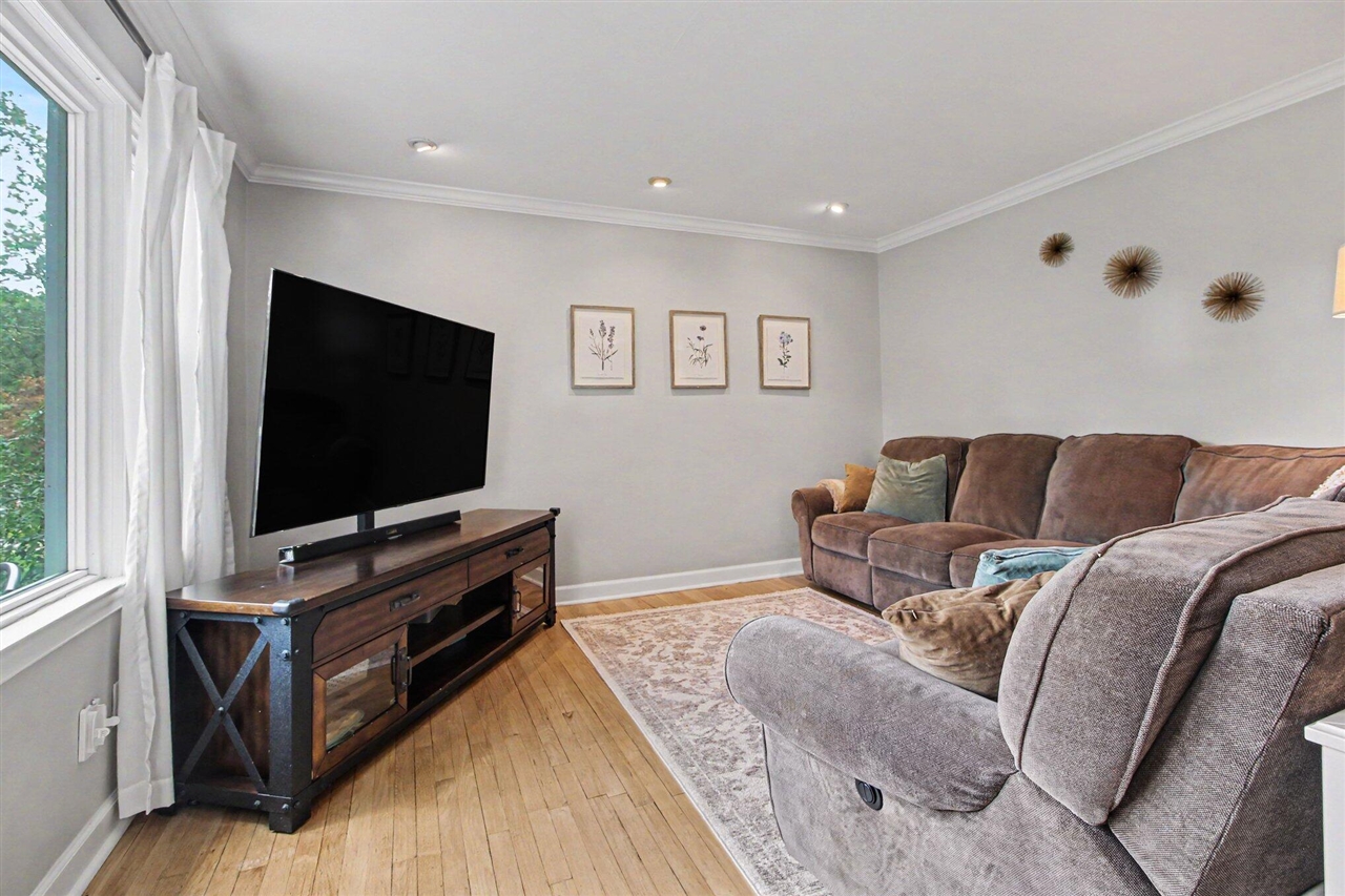 1607 Anderson Avenue Property Photo 7