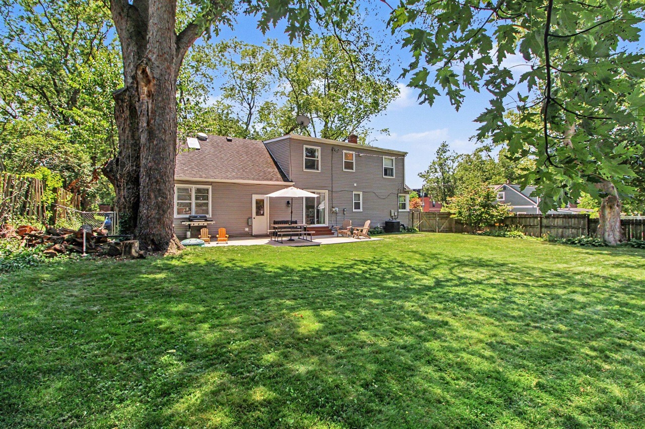 1607 Anderson Avenue Property Photo 23