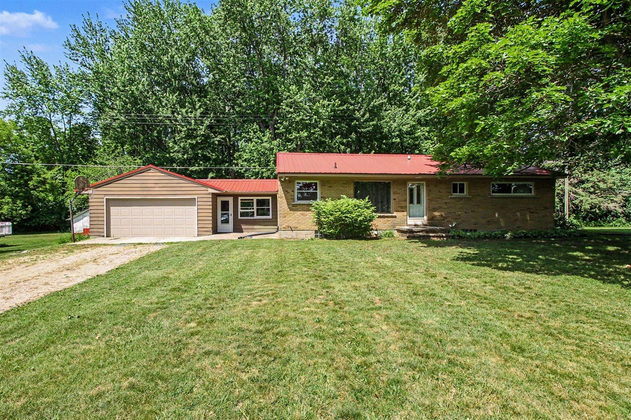 6025 Zimmer Road Property Photo 1