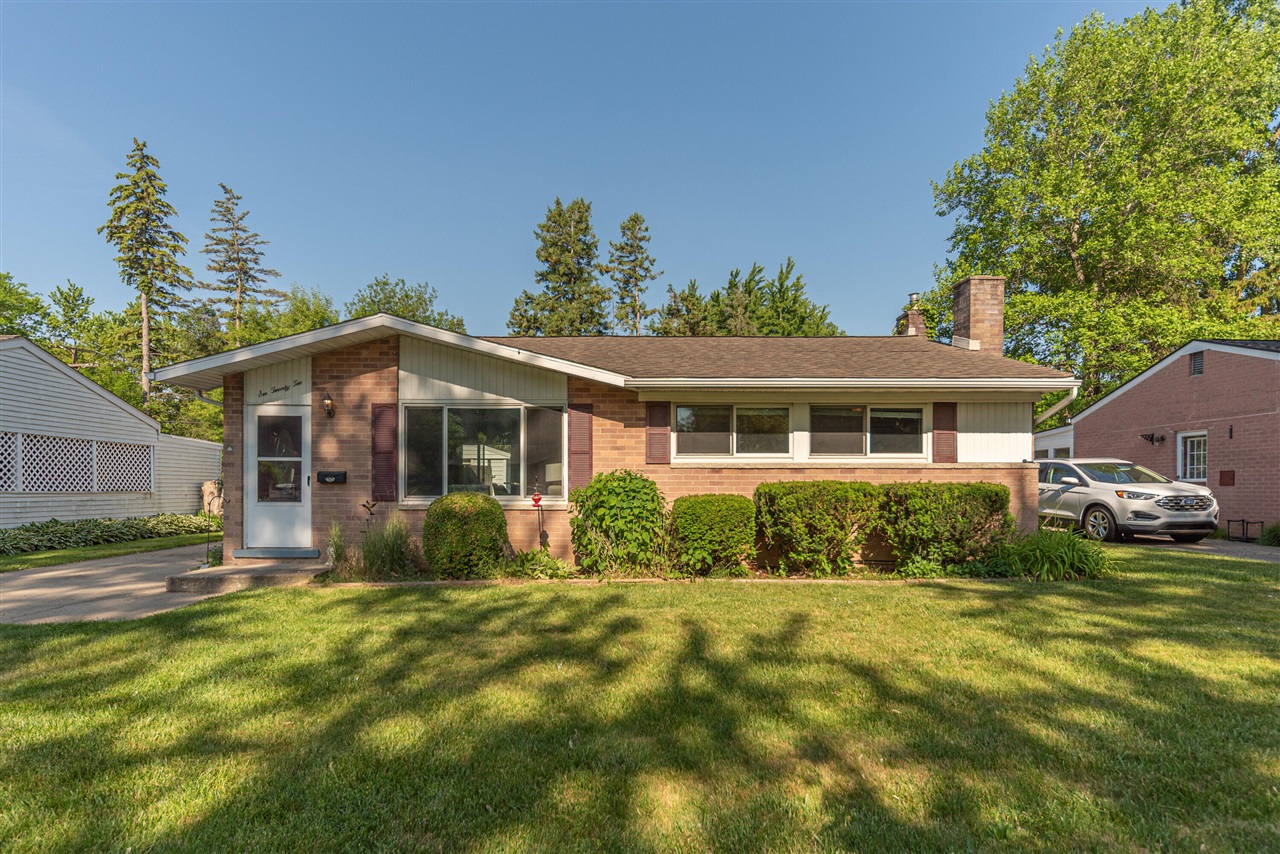 622 Rosemont Avenue Property Photo 1