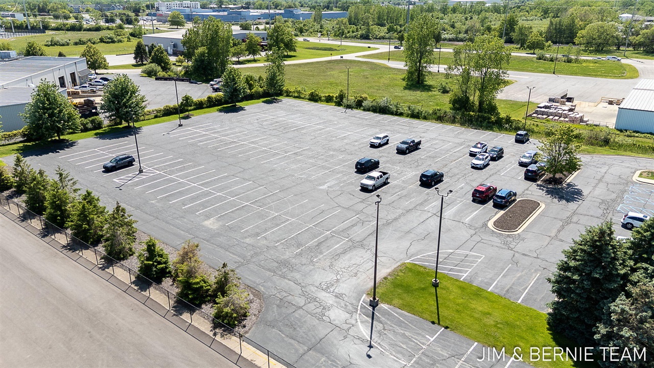 70543697 Property Photo 6