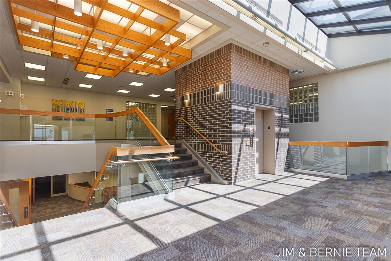 70543697 Property Photo 12