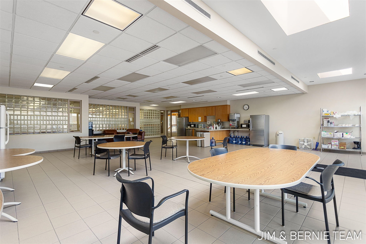 70543697 Property Photo 15