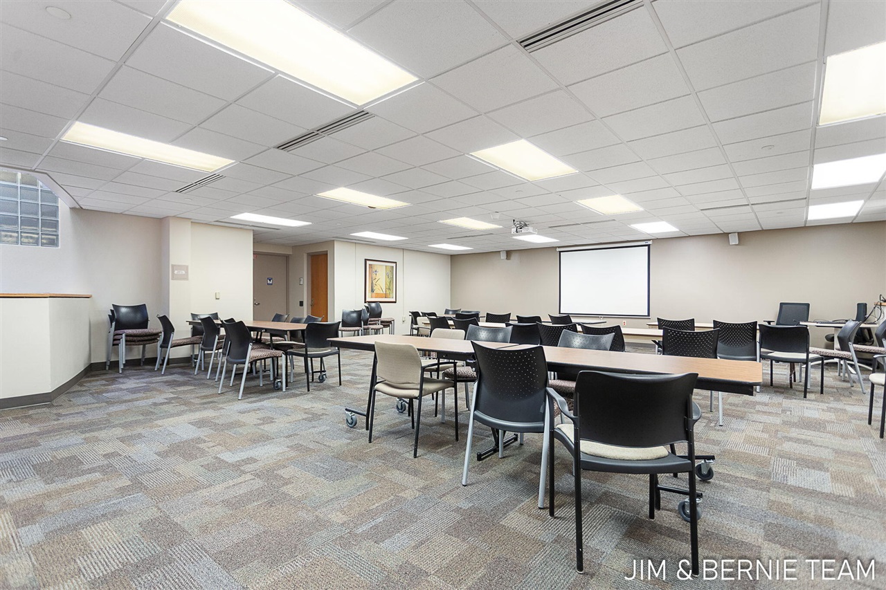 70543697 Property Photo 17