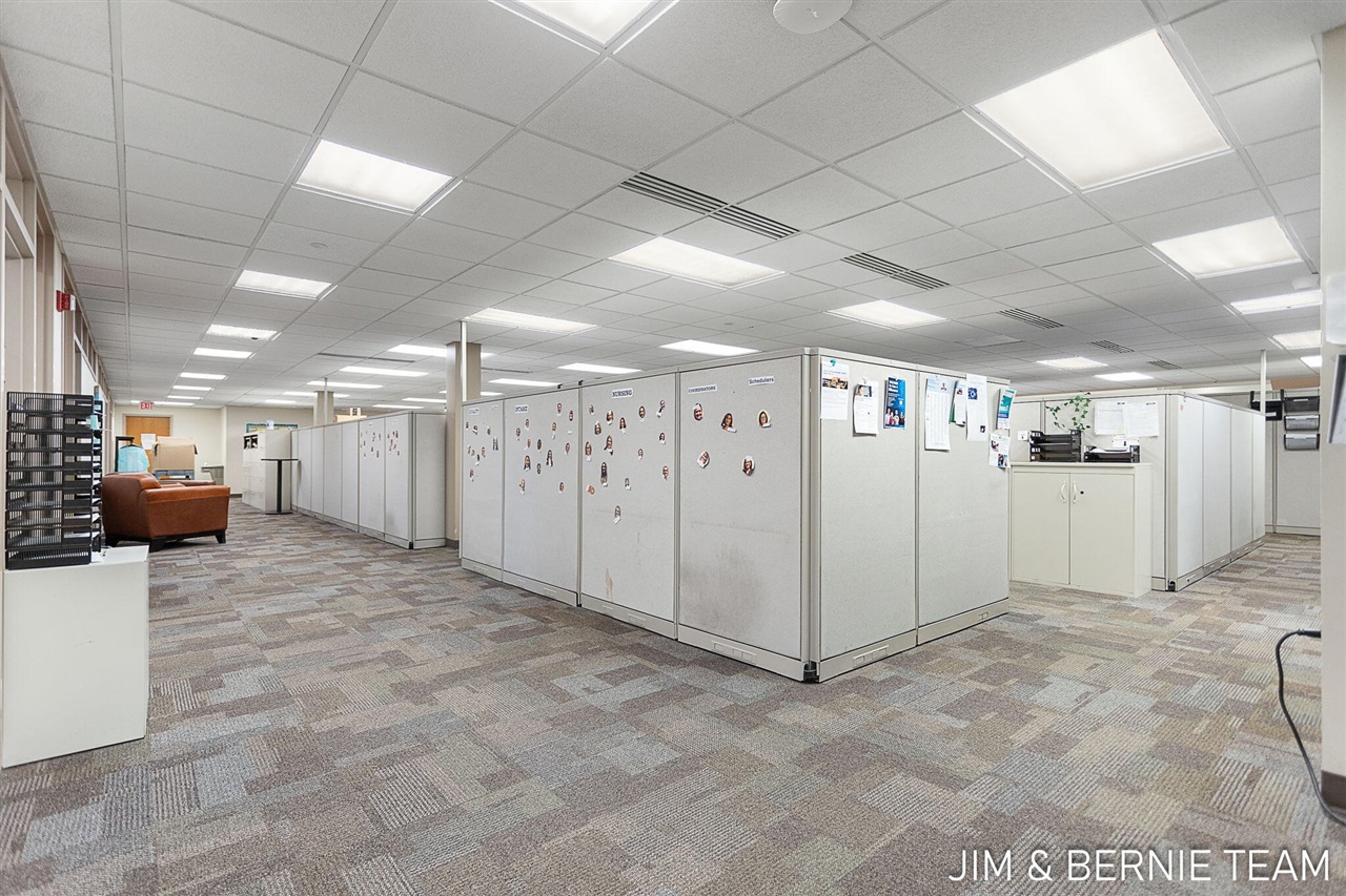 70543697 Property Photo 18