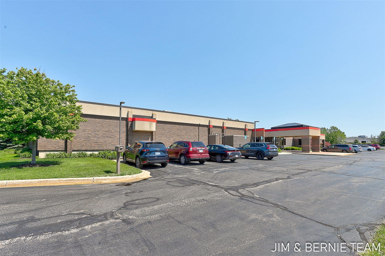 70543697 Property Photo 23