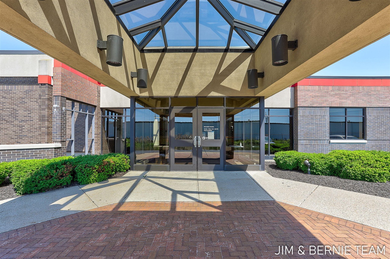 70543697 Property Photo 24